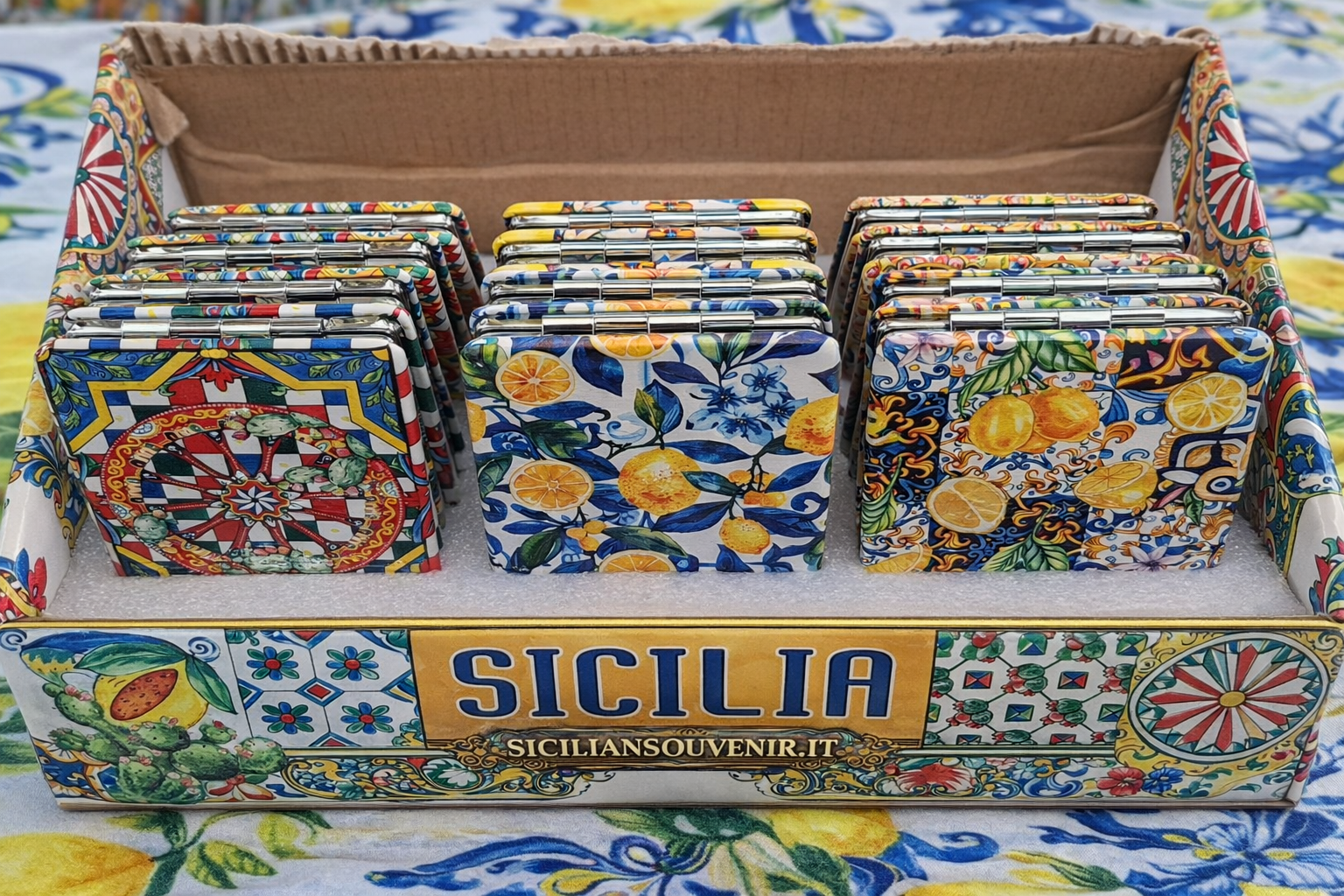 Specchietto da borsa fantasia Sicilia – Collezione SicilianSouvenir